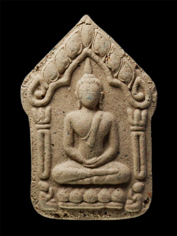 พระขุนแผนพรายแม่พลอย หลวงพ่อศักดิ์สิทธิ์ สุนทโร วัดบ้านรุน จ.บุรีรัมย์ เนื้อผงพุทธคุณ ผงว่าน พระมวลสารดี หมายเลข 189  | https://kamulet.in.th