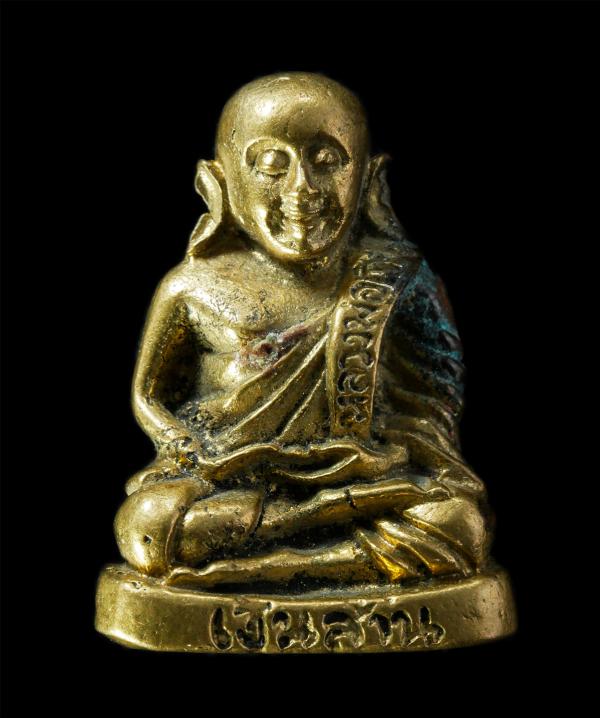 รูปหล่อหลวงพ่อเงิน พุทธโชติ วัดบางคลาน อ.โพทะเล จ.พิจิตร รุ่นเงินล้าน พระเก่าสวย น่าเก็บสะสมบูชา | https://kamulet.in.th