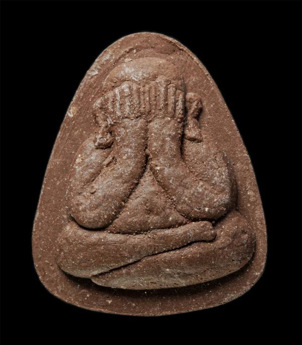 พระปิดตาปลดหนี้ ยันต์เหนือดวง รุ่นแรก หลวงปู่มหาศิลา สิริจันโท อายุวัฒนมงคล 75 ปี2563 วัดโพธิ์ศรีสะอาด จ.กาฬสินธุ์ พิธีปลุกเสกในพร [..] | https://kamulet.in.th