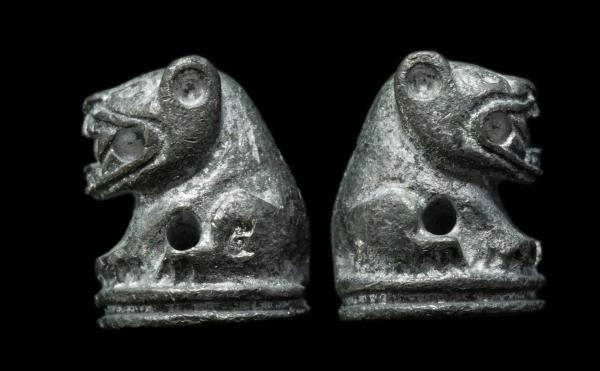 เสือสาริกาจิ๋ว หลวงพ่อสมชาย ฉันทสโร วัดปริวาส กรุงเทพฯ เนื้อชินตะกั่ว มีจารย้นต์ใต้ฐาน อายุวัฒนมงคล 5 รอบ 60 ปี พ.ศ.2556 ผู้เป็นศิ [..] | https://kamulet.in.th