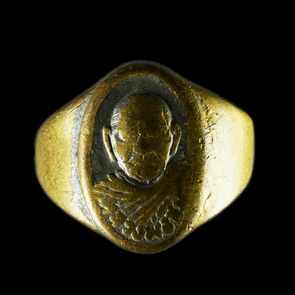 แหวนหลวงพ่อซึม วิธุโร วัดดงกระทิง อ.ลานกระบือ จ.กำแพงเพชร เนื้อทองผสม | https://kamulet.in.th