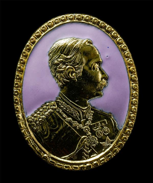 เหรียญรัชกาลที่ 5 วัดสุทัศน์เทพวราราม กรุงเทพฯ สร้างปี2550 ที่ระลึกสมโภชพระอาราม 200 ปี ตอกโค๊ต สท เหรียญเนื้อกะไหล่ทองลงยาสีชมพู  [..] | https://kamulet.in.th