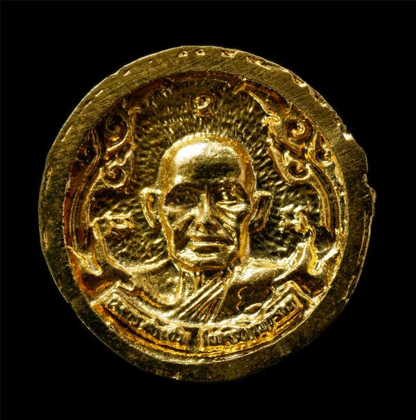 เหรียญล้อแม็ก หลวงพ่อเงิน วัดบางคลาน จ.พิจิตร รุ่นพิเศษ ปี2535 เนื้อกะไหล่ทอง  พระเกจิอาจารย์ชื่อดังรวมพิธีปลุกเสก อาทิเช่น 1. หลว [..] | https://kamulet.in.th