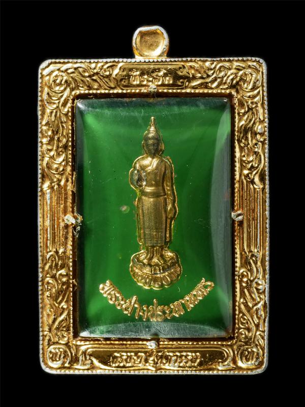 ล็อกเก็ตพระปางประทานพร รุ่นที่ระลึกครบ 25 ศตวรรษ แห่งพุทธกาล 2500 ปี พระเก่าสวย พิธีใหญ่  | https://kamulet.in.th